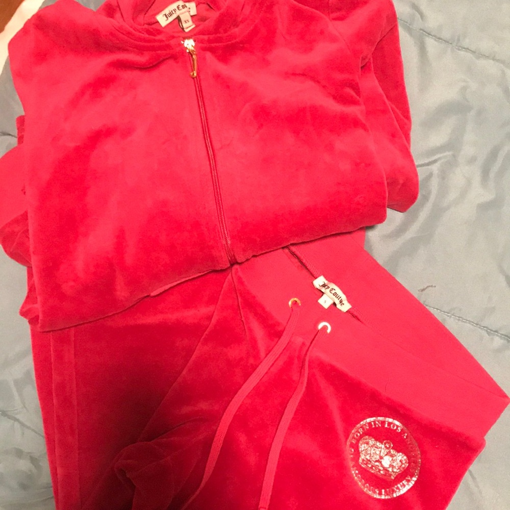 Juicy couture velvet sweatshirt & pants